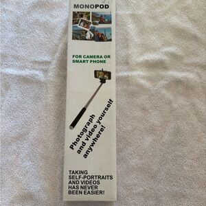 Versatile Black Monopod for Cameras and Smartphones